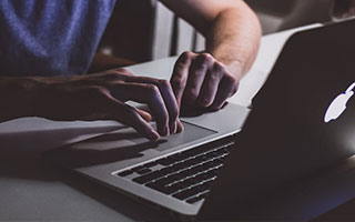 世界杯预选赛赛程-三战射下21记三分，命中率81%！齐麟热得发烫